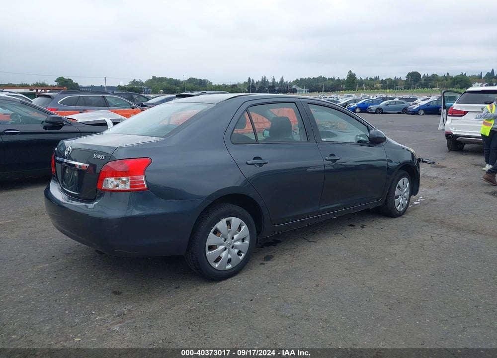 2010 TOYOTA YARIS VIN: JTDBT4K35A1392371