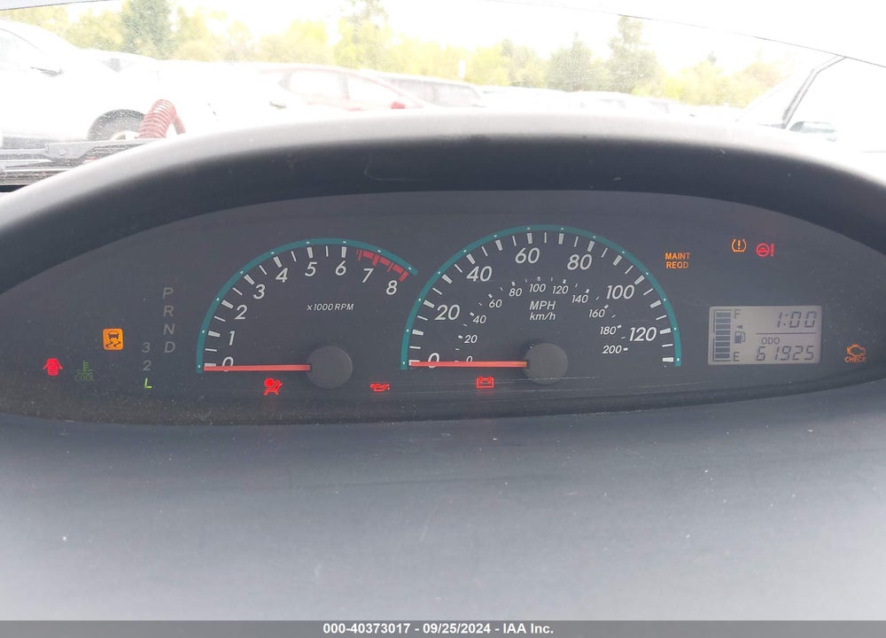 2010 TOYOTA YARIS VIN: JTDBT4K35A1392371