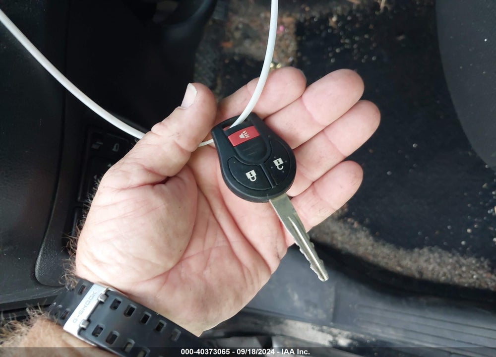 2014 NISSAN JUKE S VIN: JN8AF5MR2ET452616