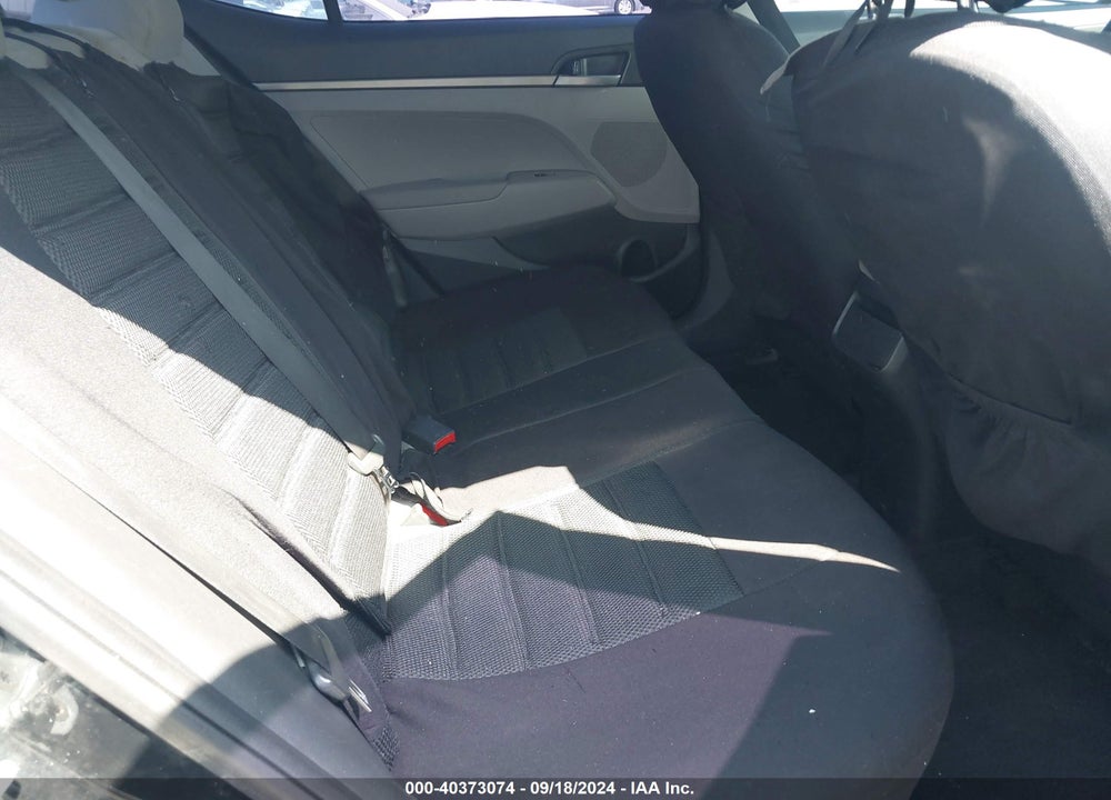 2017 HYUNDAI ELANTRA SE VIN: 5NPD74LF1HH202204