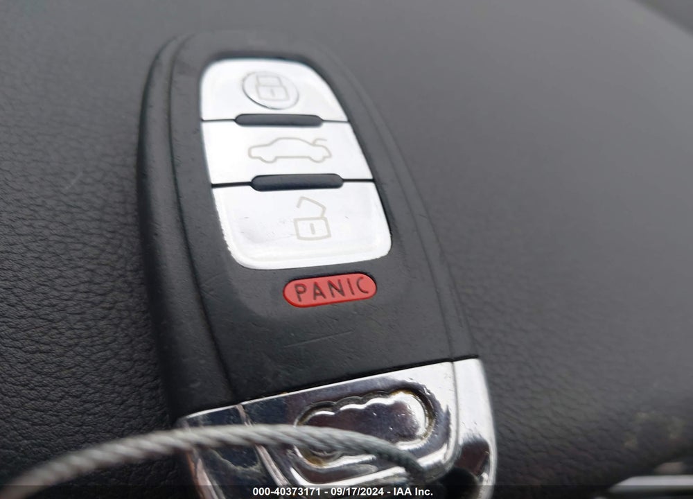 2014 AUDI A4 2.0T PREMIUM VIN: WAUFFAFL1EN043043