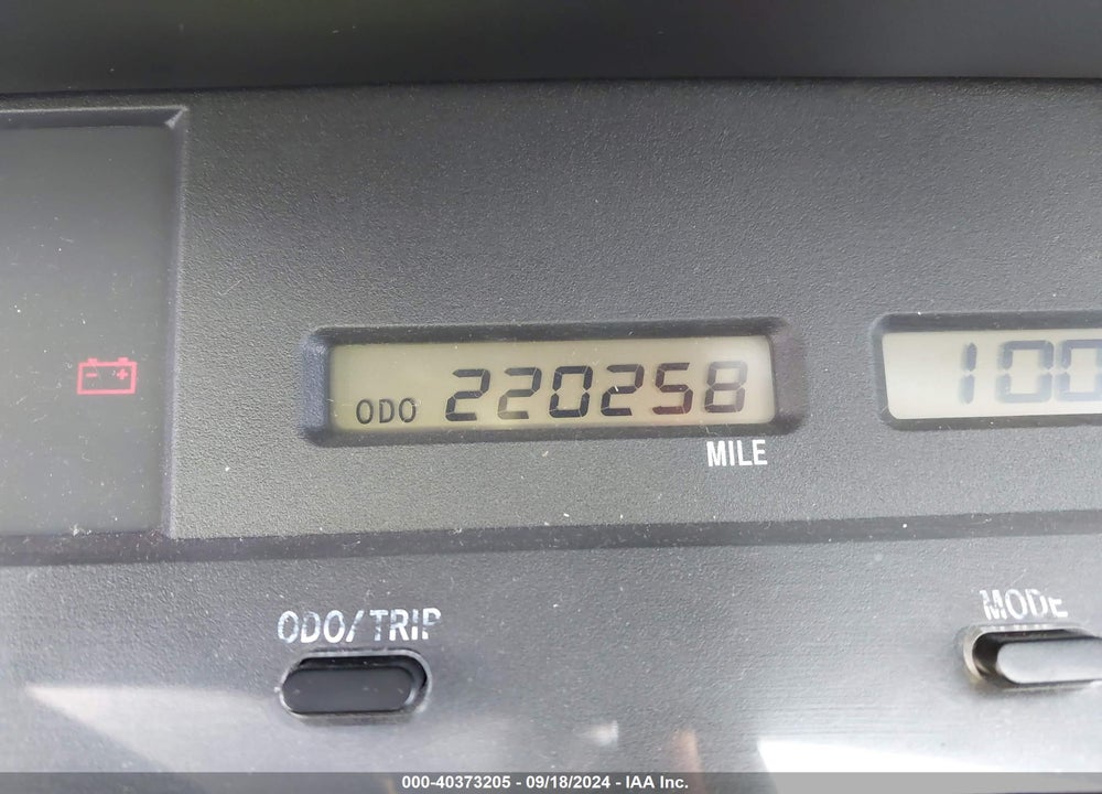 2002 TOYOTA AVALON XL VIN: 4T1BF28B22U247648
