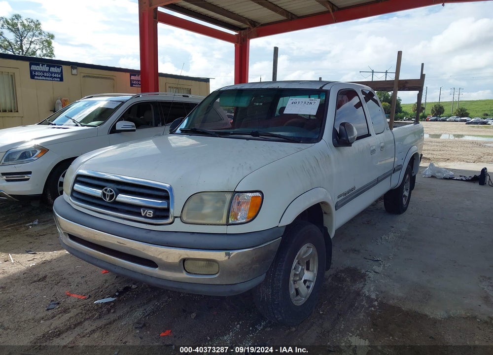 2000 TOYOTA TUNDRA SR5 V8 VIN: 5TBRT3415YS007482