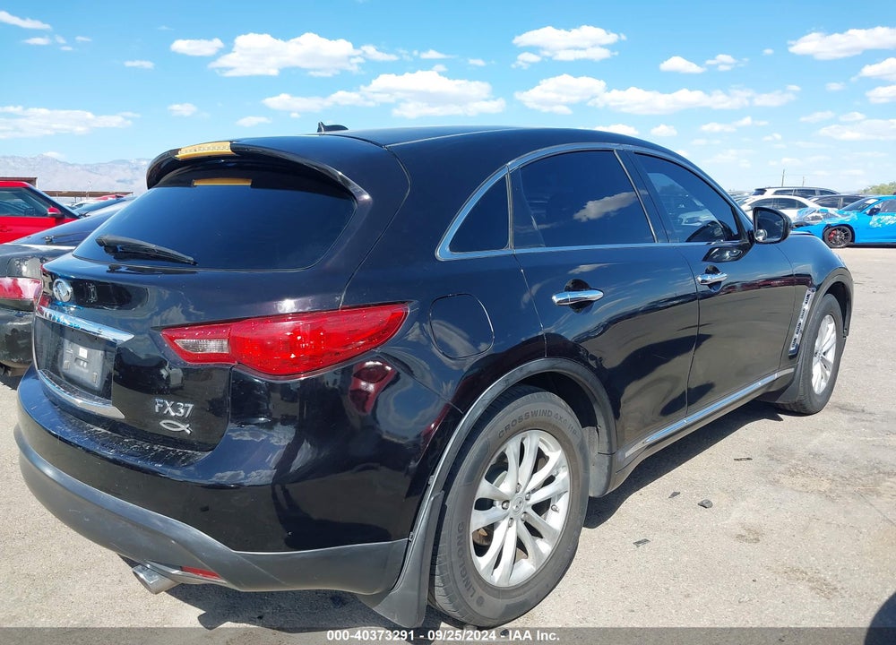 2013 INFINITI FX37 VIN: JN8CS1MU0DM141664