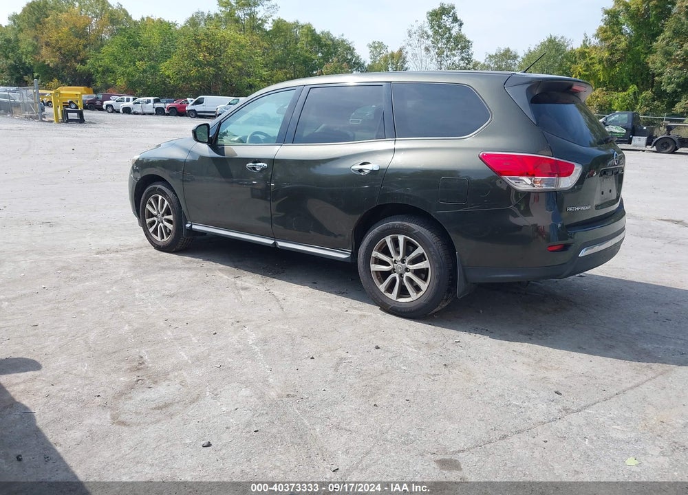2015 NISSAN PATHFINDER S VIN: 5N1AR2MM7FC628322