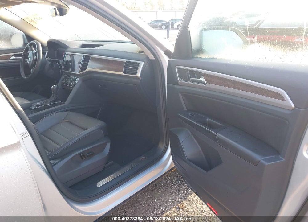 2019 VOLKSWAGEN ATLAS 3.6L V6 SEL PREMIUM VIN: 1V2NR2CA2KC558850