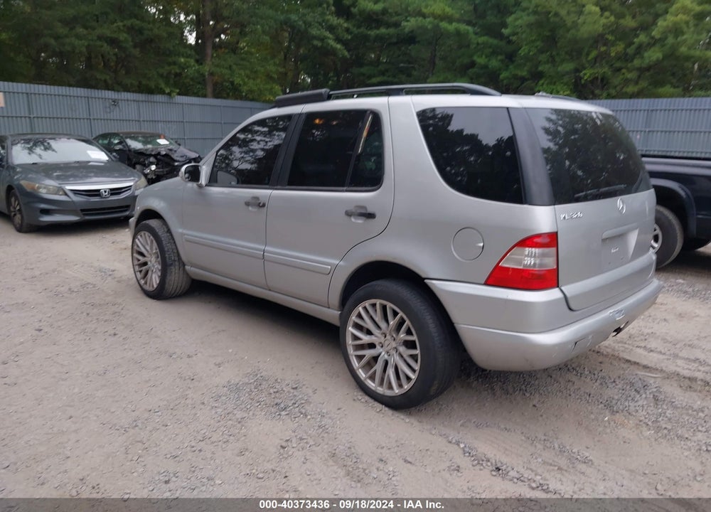 2003 MERCEDES-BENZ ML 320 VIN: 4JGAB54E53A382490