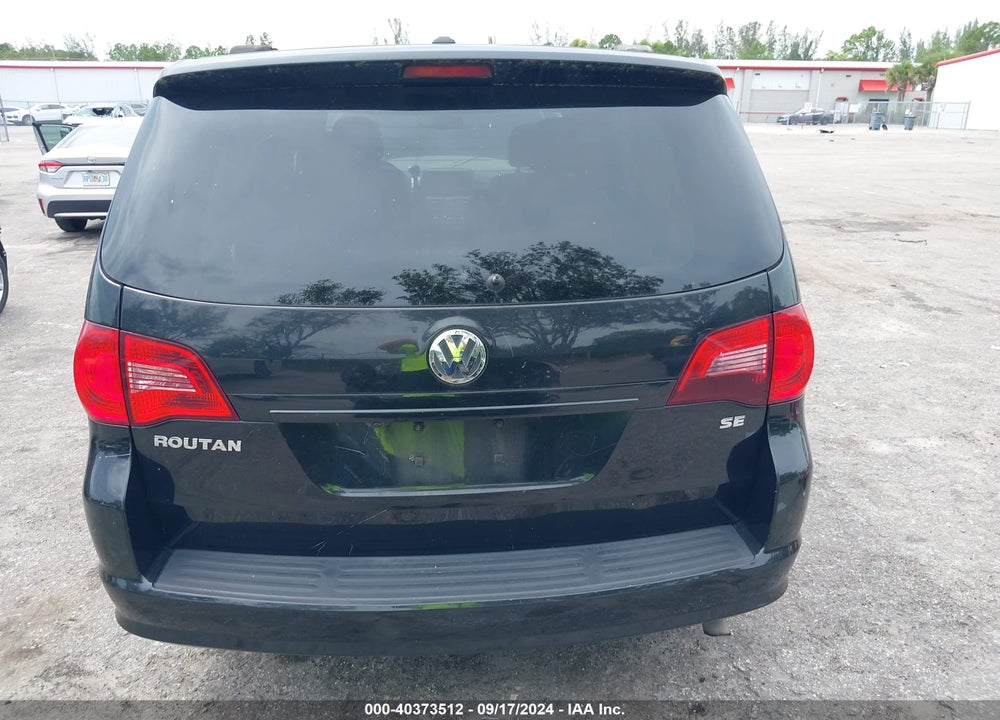 2014 VOLKSWAGEN ROUTAN SE VIN: 2C4RVABG6ER135294