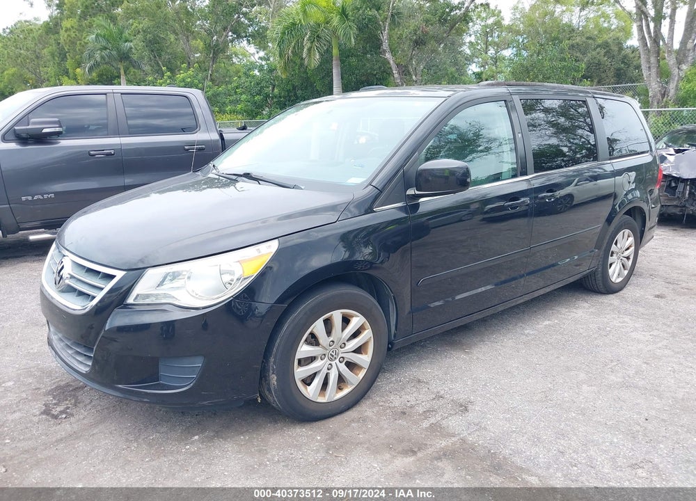 2014 VOLKSWAGEN ROUTAN SE VIN: 2C4RVABG6ER135294