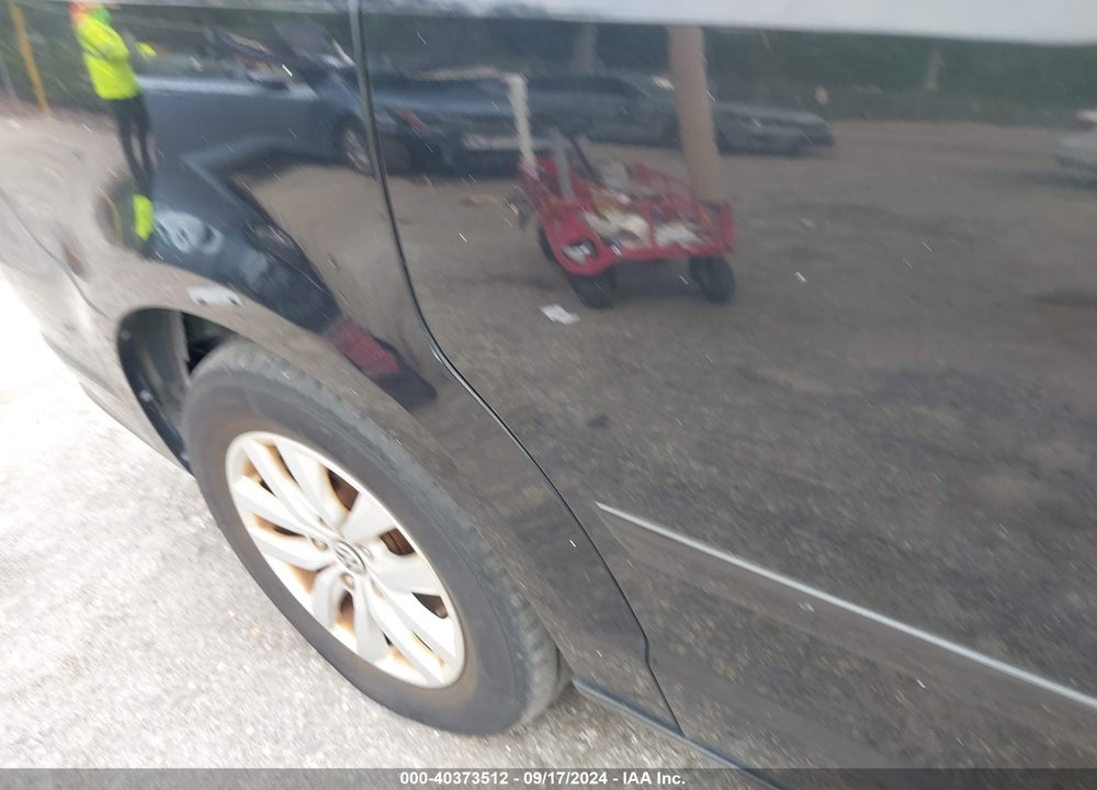 2014 VOLKSWAGEN ROUTAN SE VIN: 2C4RVABG6ER135294