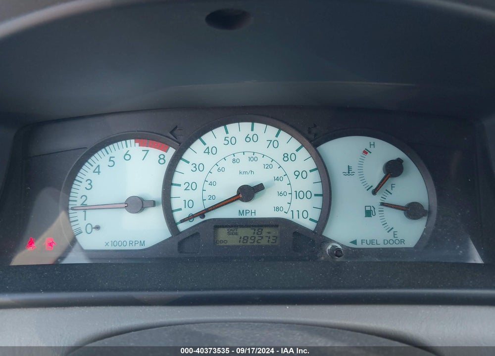 2004 TOYOTA COROLLA LE VIN: JTDBR32E142020521