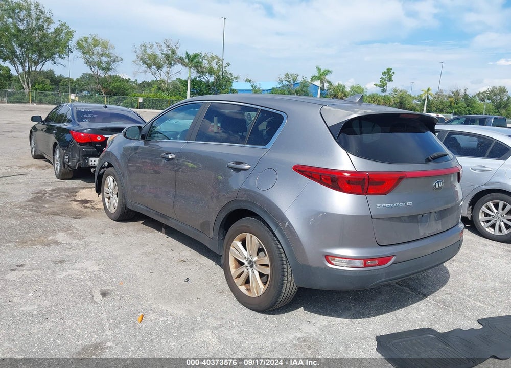 2018 KIA SPORTAGE LX VIN: KNDPM3AC9J7382597