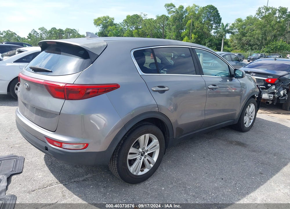2018 KIA SPORTAGE LX VIN: KNDPM3AC9J7382597