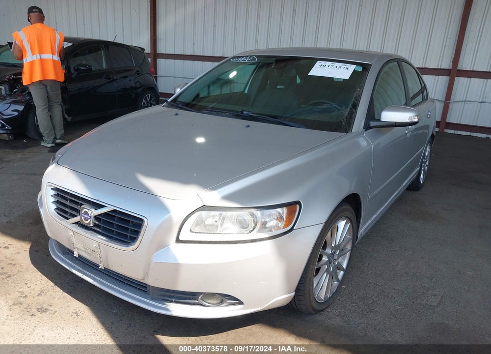 2009 VOLVO S40 2.4I VIN: YV1MS390492446468