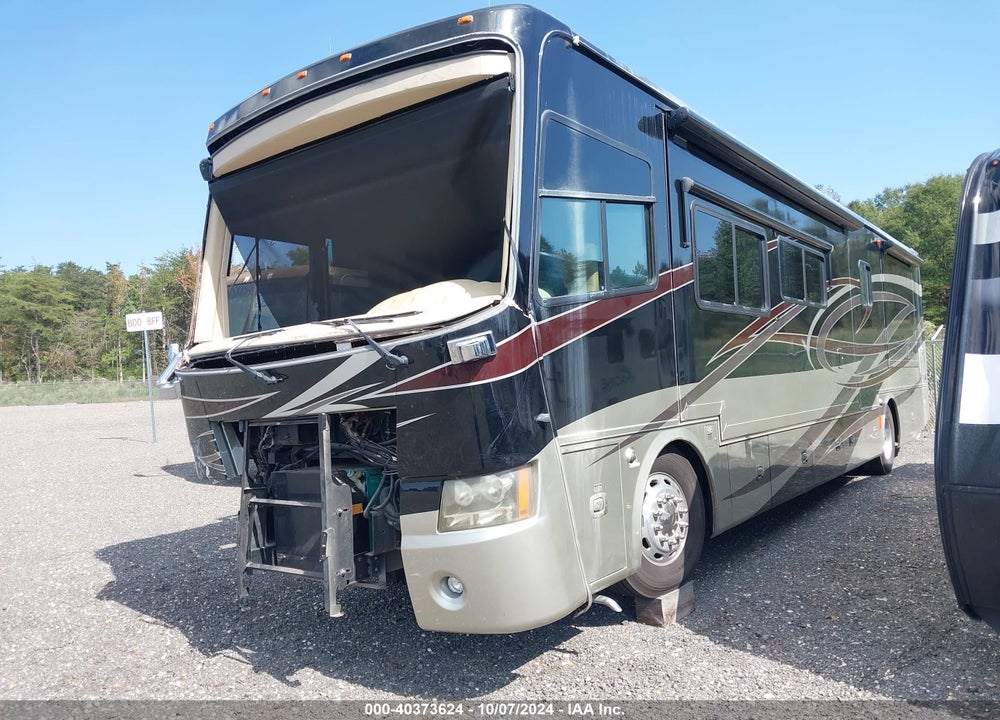 2010 FREIGHTLINER CHASSIS XC VIN: 4UZAB2BS5ACAR9244