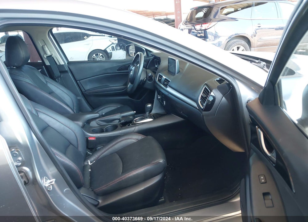 2014 MAZDA 3 S TOURING VIN: JM1BM1V38E1139218