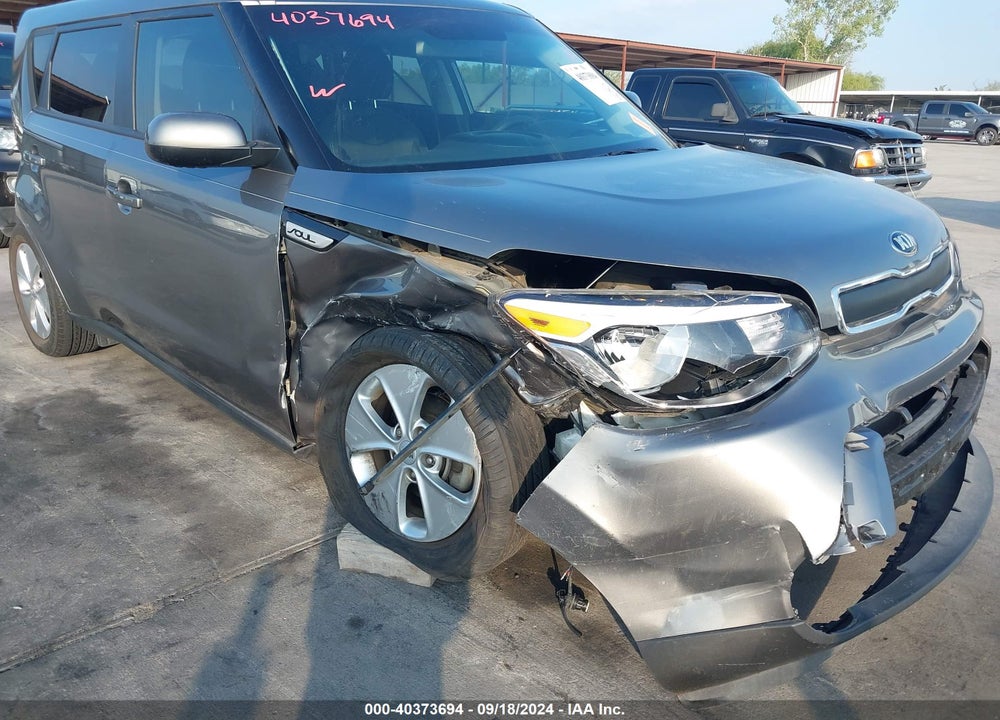 2015 KIA SOUL VIN: KNDJN2A28F7175565