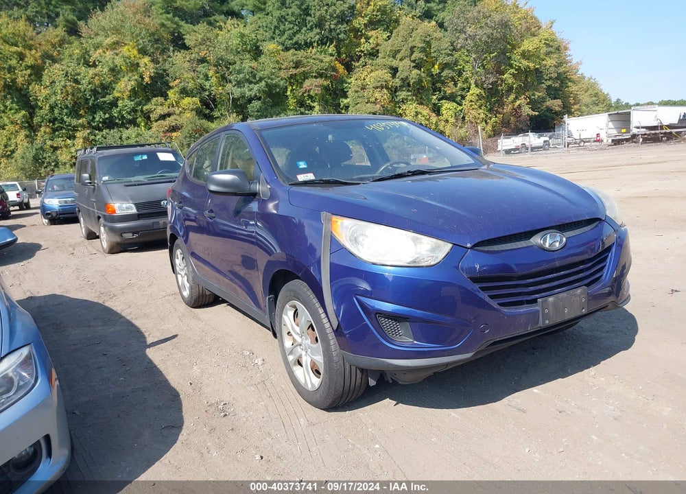 2011 HYUNDAI TUCSON GL VIN: KM8JT3AB4BU121926