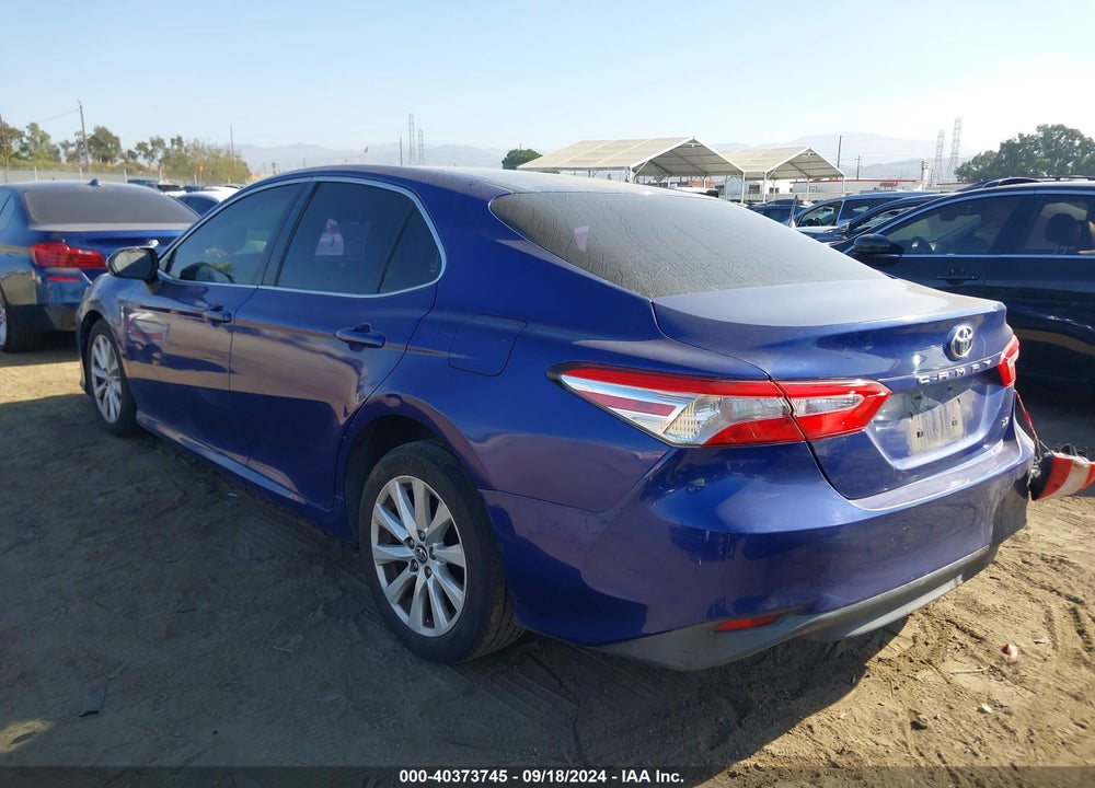 2018 TOYOTA CAMRY LE VIN: JTNB11HK3J3021017