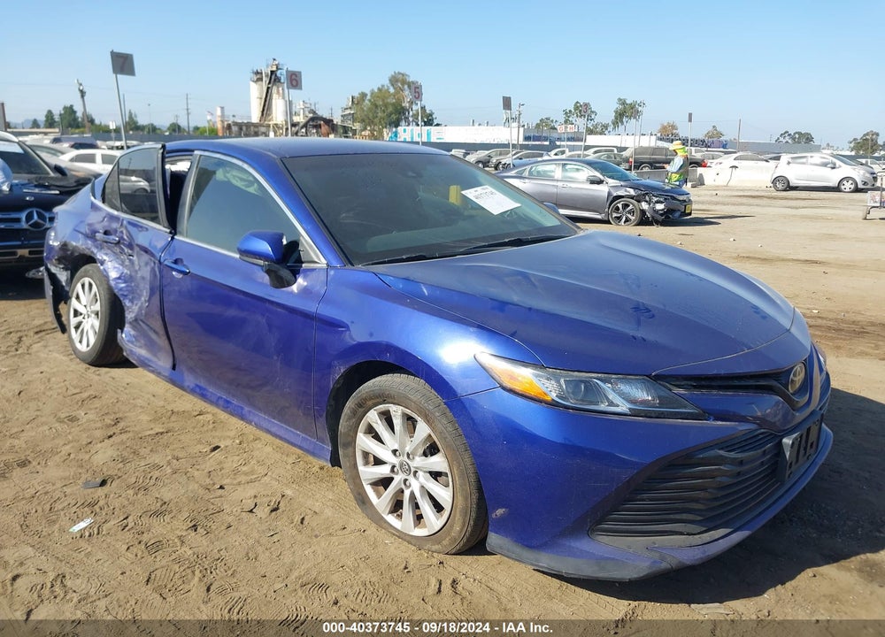 2018 TOYOTA CAMRY LE VIN: JTNB11HK3J3021017