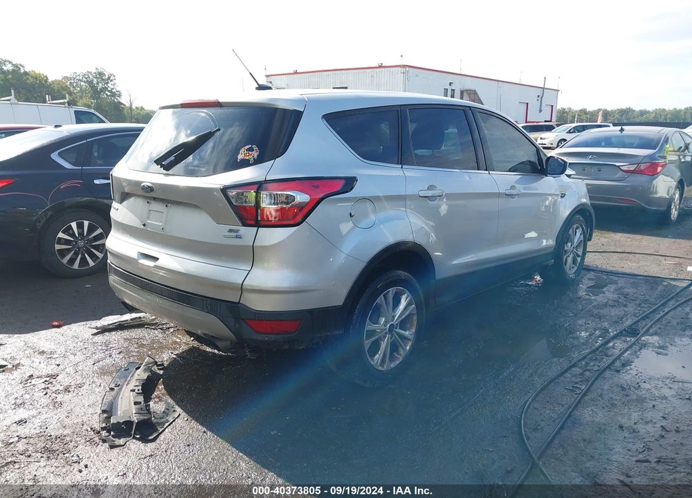 2017 FORD ESCAPE SE VIN: 1FMCU9G91HUC96950