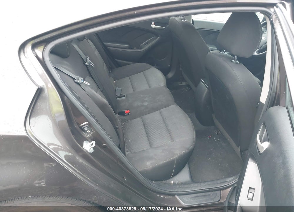 2017 KIA FORTE LX VIN: 3KPFK4A71HE150774