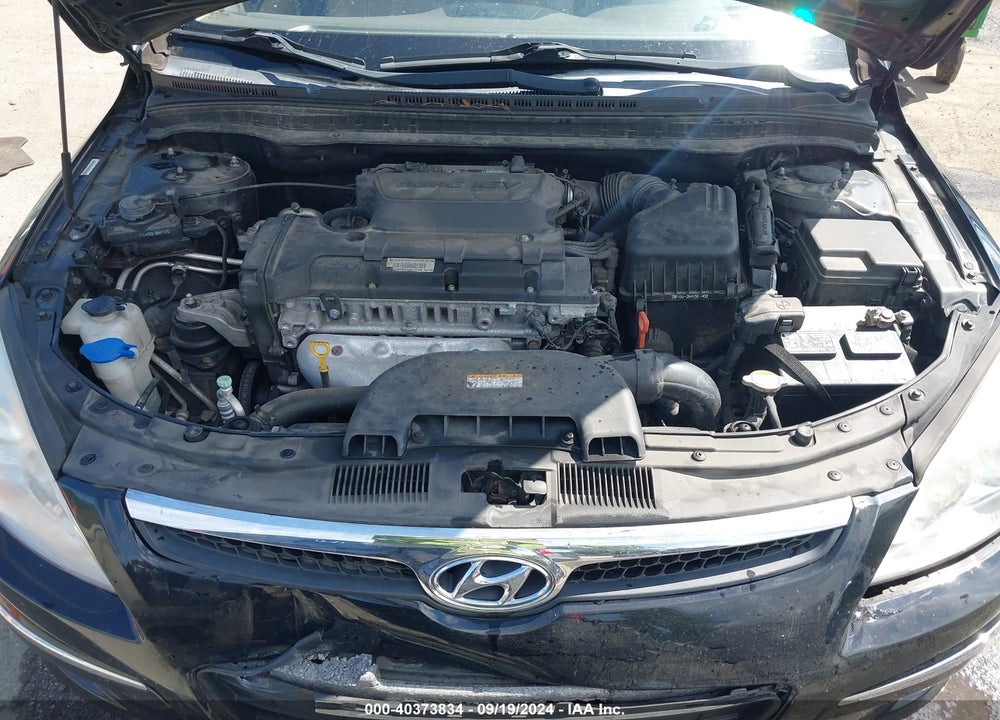 2011 HYUNDAI ELANTRA TOURING SE VIN: KMHDC8AE7BU126168