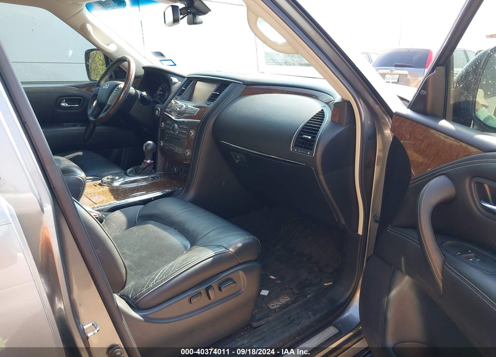2017 INFINITI QX80 VIN: JN8AZ2NF4H9642784