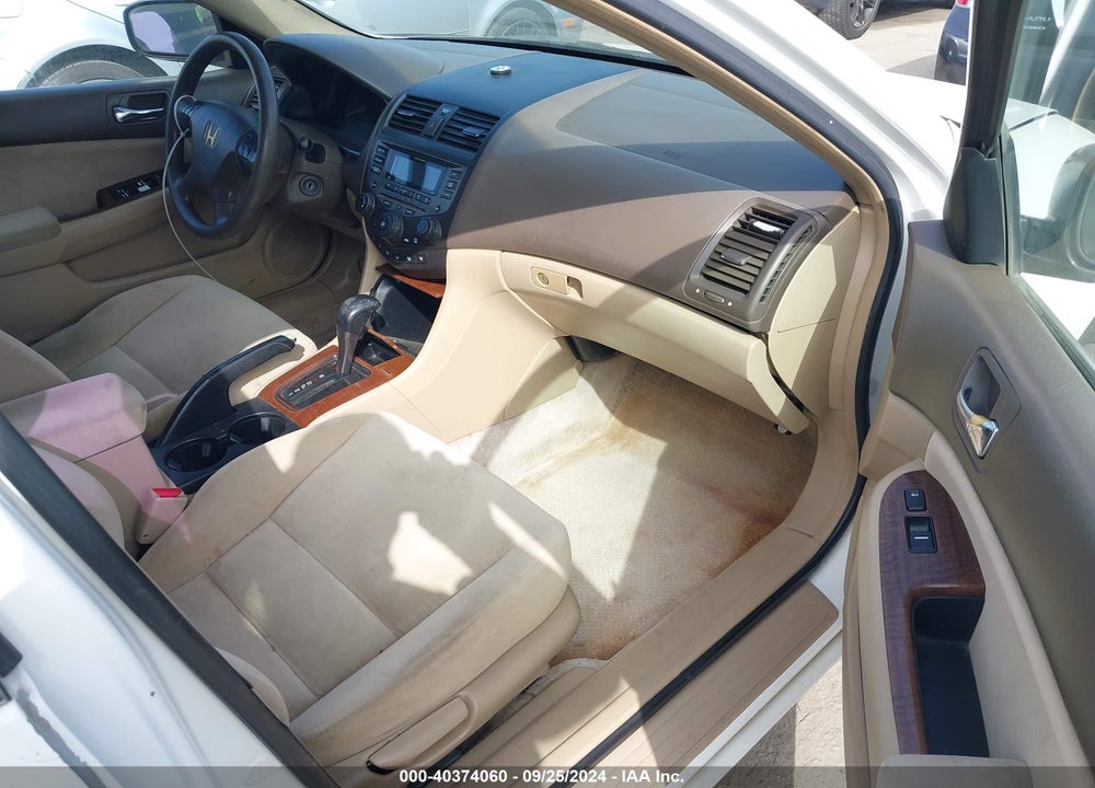 2007 HONDA ACCORD 2.4 EX VIN: 1HGCM56707A104139