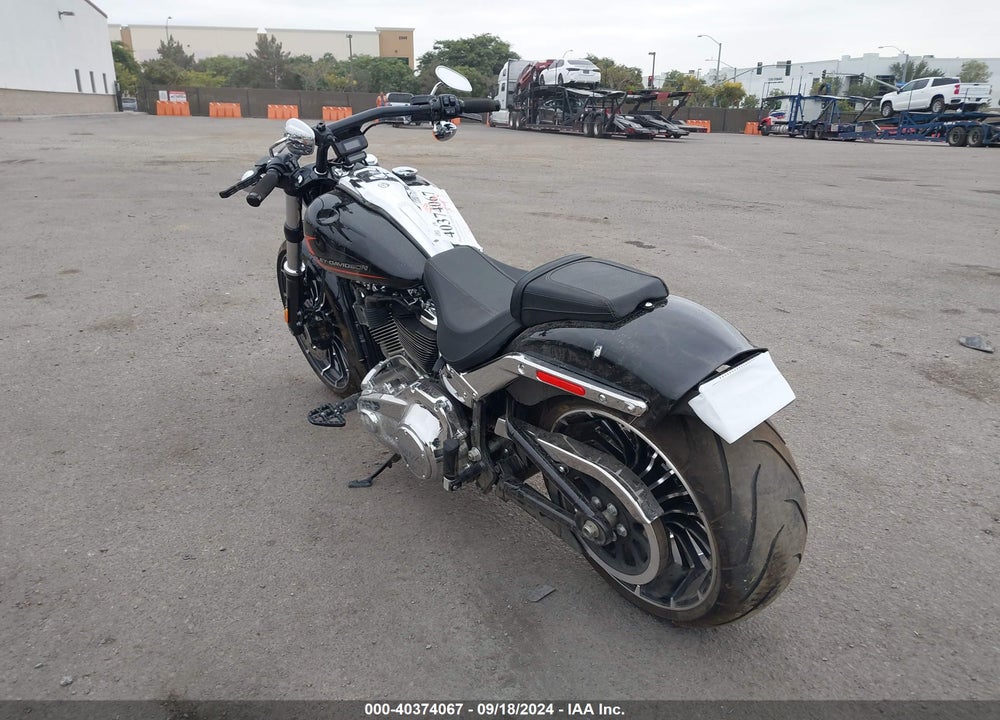 2024 HARLEY-DAVIDSON FXBR VIN: 1HD1YEZ21RB037816