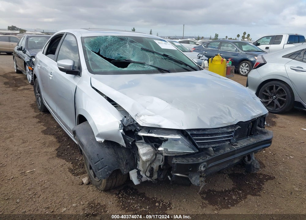 2013 VOLKSWAGEN JETTA 2.5L SE VIN: 3VWDP7AJ0DM350130