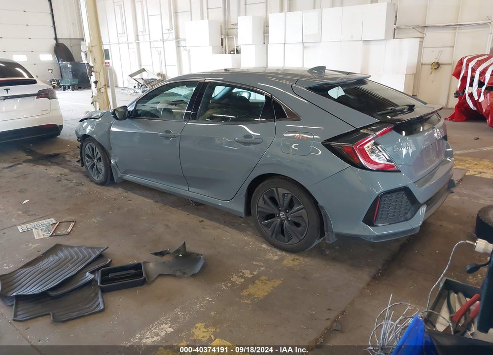 2017 HONDA CIVIC EX VIN: SHHFK7H55HU400676