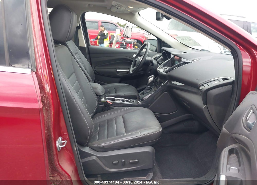 2016 FORD ESCAPE TITANIUM VIN: 1FMCU9J98GUC81210