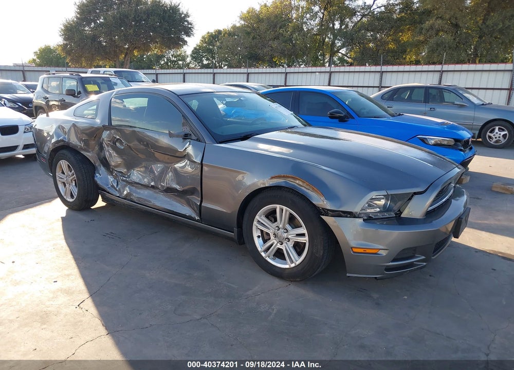 2014 FORD MUSTANG V6 VIN: 1ZVBP8AM3E5300014