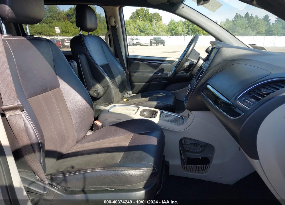 2019 DODGE GRAND CARAVAN SXT VIN: 2C4RDGCG5KR565057