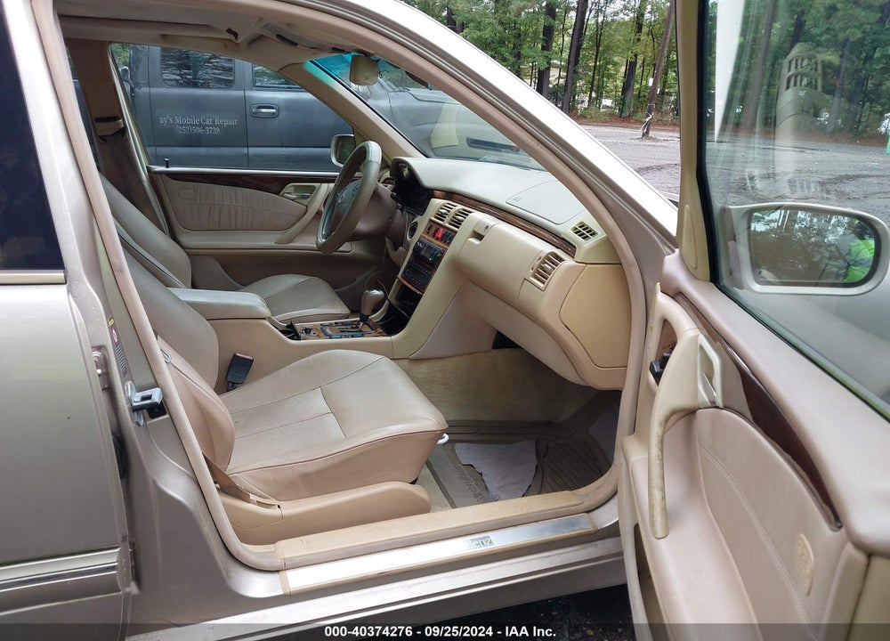 2000 MERCEDES-BENZ E 430 4M VIN: WDBJF83J1YX035072