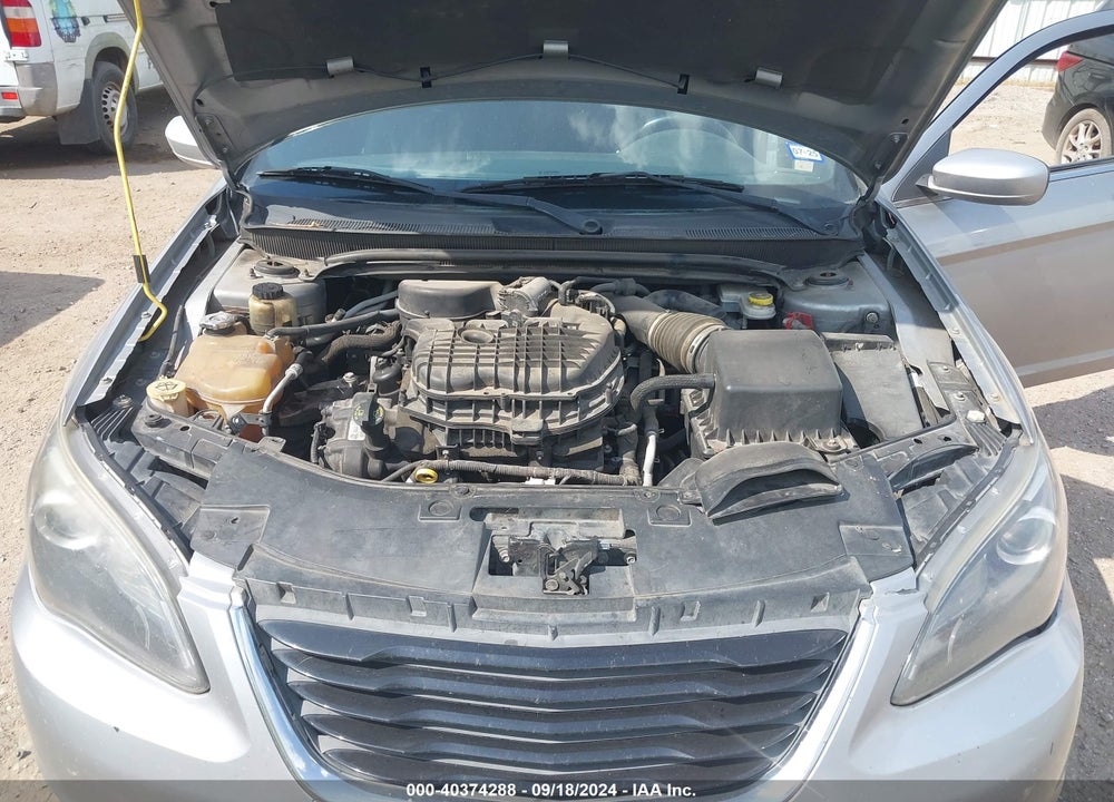 2014 CHRYSLER 200 TOURING VIN: 1C3CCBBG3EN152783
