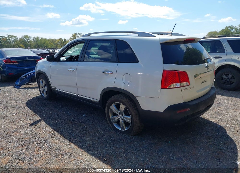 2013 KIA SORENTO EX V6 VIN: 5XYKUDA29DG385501