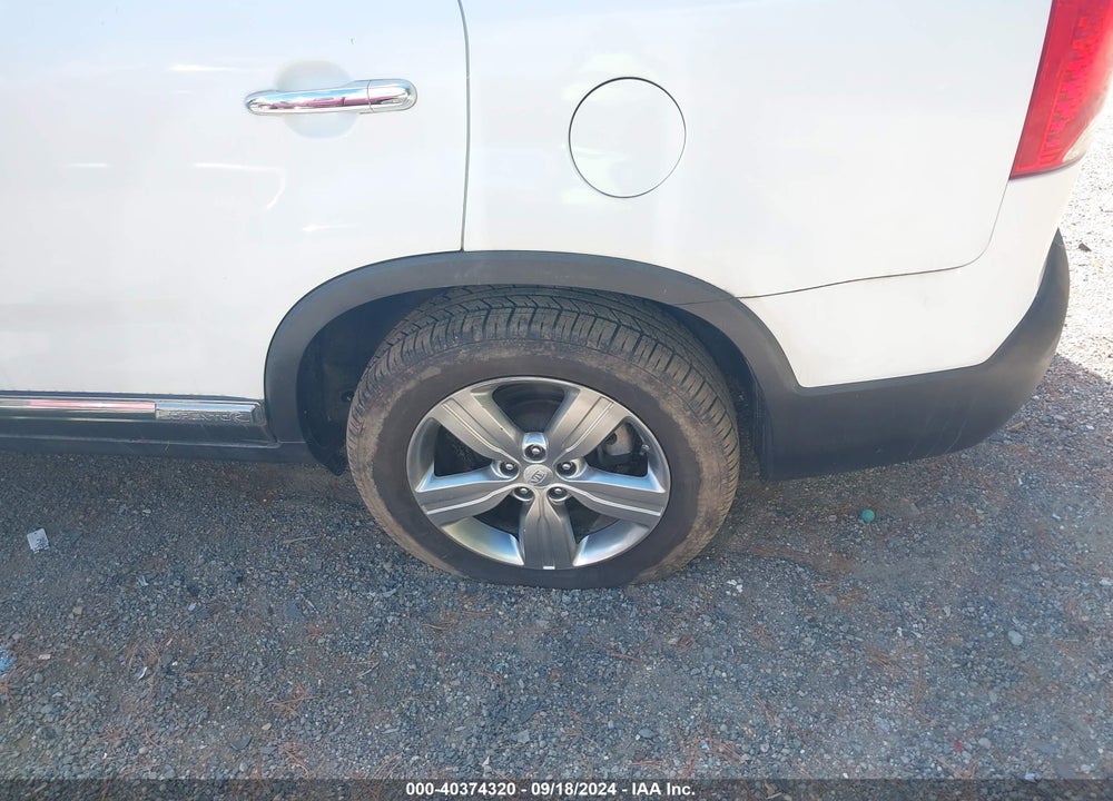2013 KIA SORENTO EX V6 VIN: 5XYKUDA29DG385501