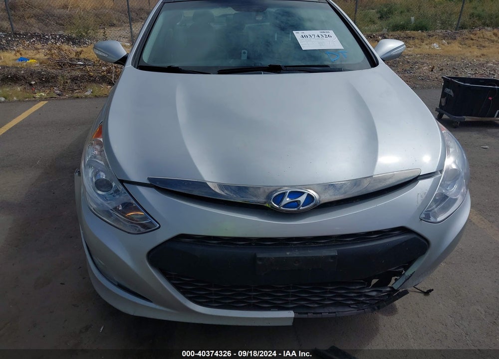 2015 HYUNDAI SONATA HYBRID LIMITED VIN: KMHEC4A47FA124254
