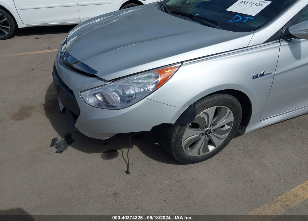 2015 HYUNDAI SONATA HYBRID LIMITED VIN: KMHEC4A47FA124254