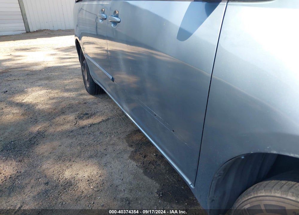 2005 TOYOTA SIENNA LE VIN: 5TDZA23C35S293130