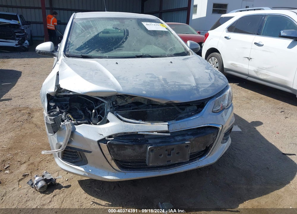2020 CHEVROLET SONIC FWD  LT VIN: 1G1JD5SB3L4134446