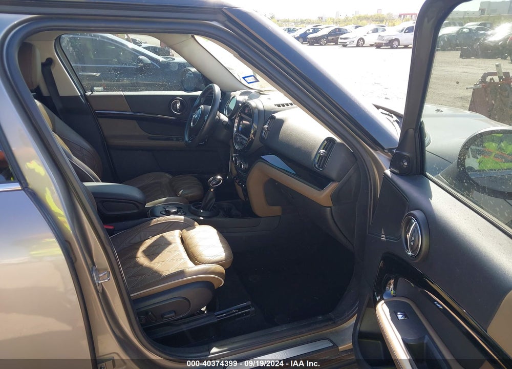 2018 MINI COUNTRYMAN COOPER VIN: WMZYS7C33J3E08362