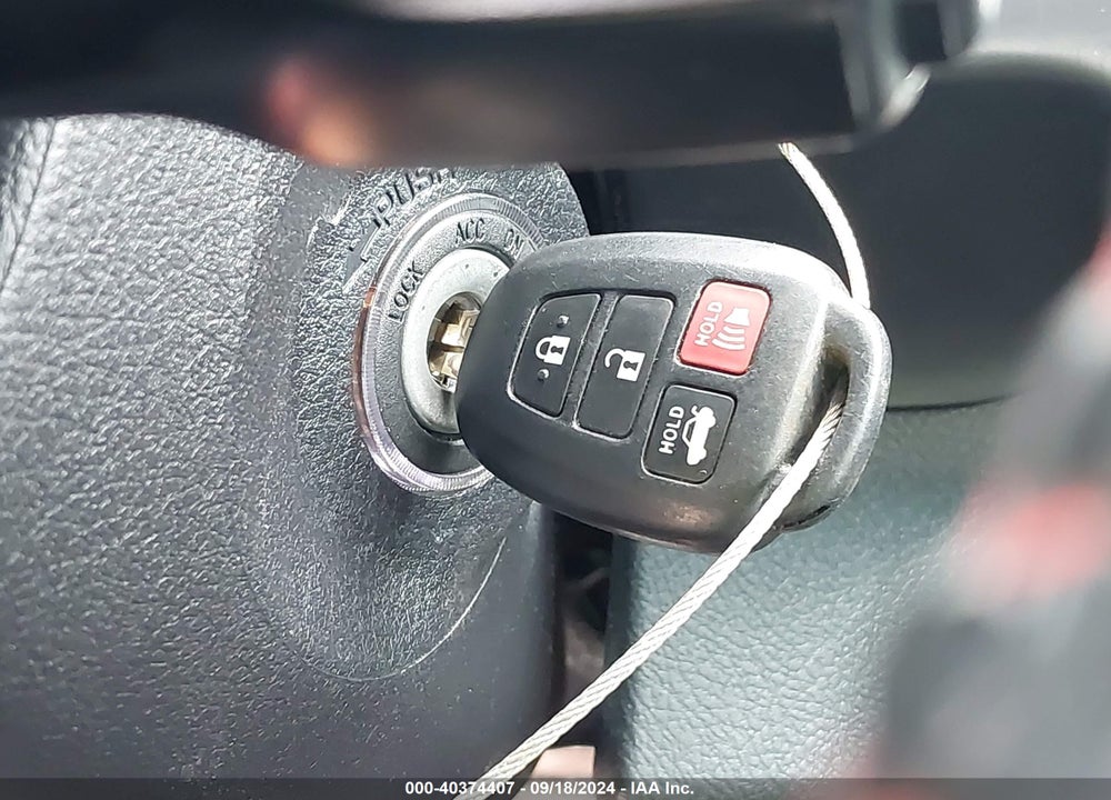 2015 TOYOTA CAMRY SE VIN: 4T1BF1FK5FU071066