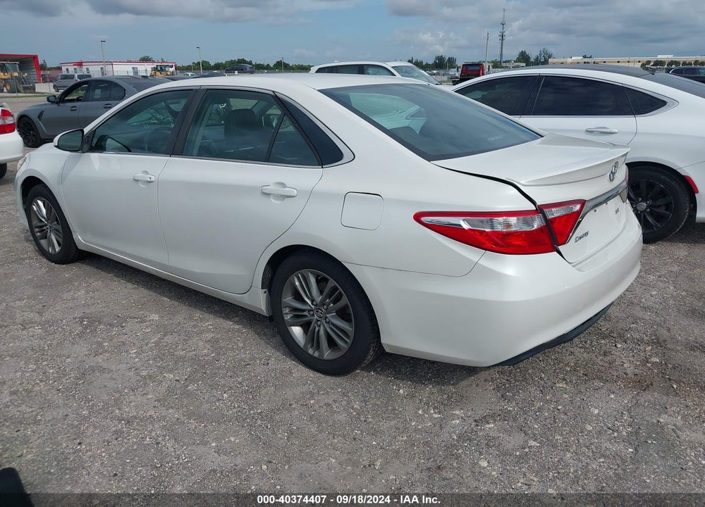 2015 TOYOTA CAMRY SE VIN: 4T1BF1FK5FU071066
