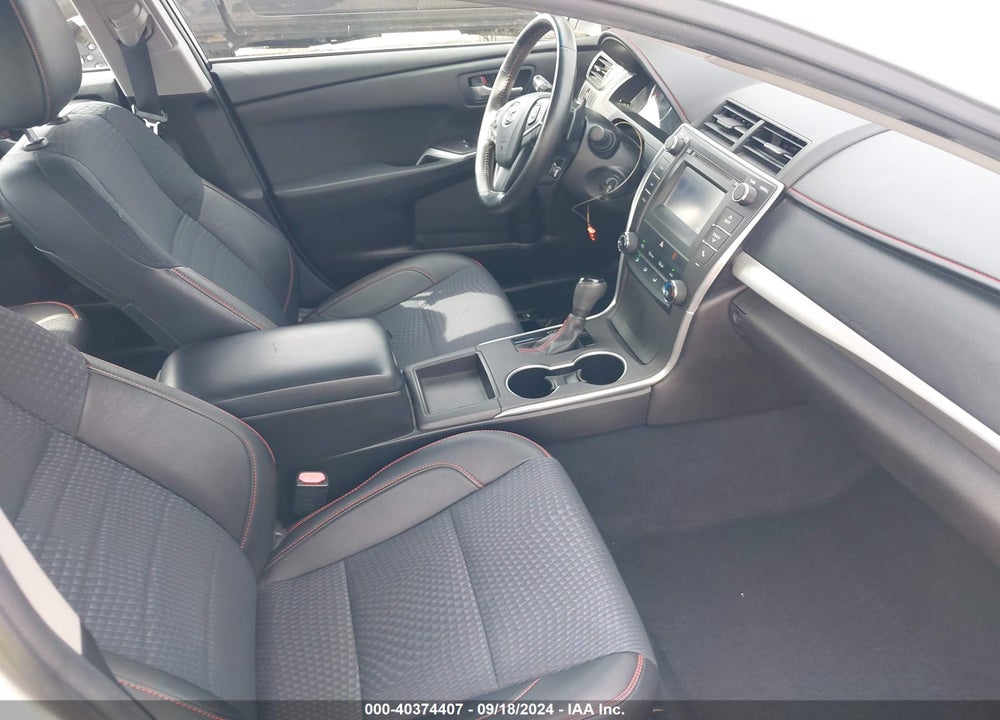 2015 TOYOTA CAMRY SE VIN: 4T1BF1FK5FU071066