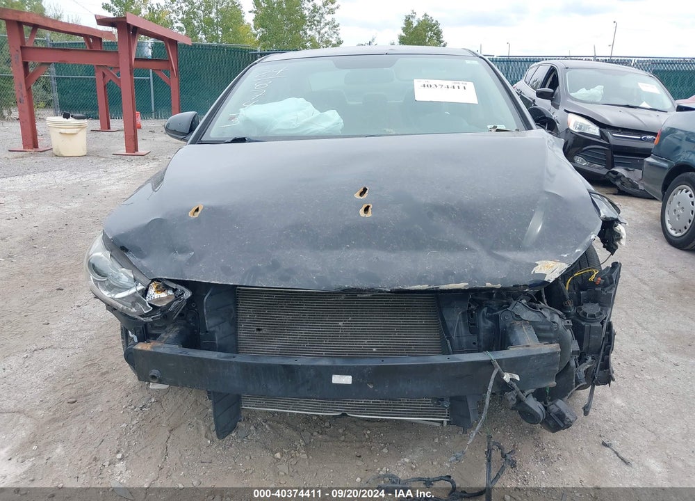 2018 HYUNDAI ELANTRA SE VIN: KMHD74LF6JU580476