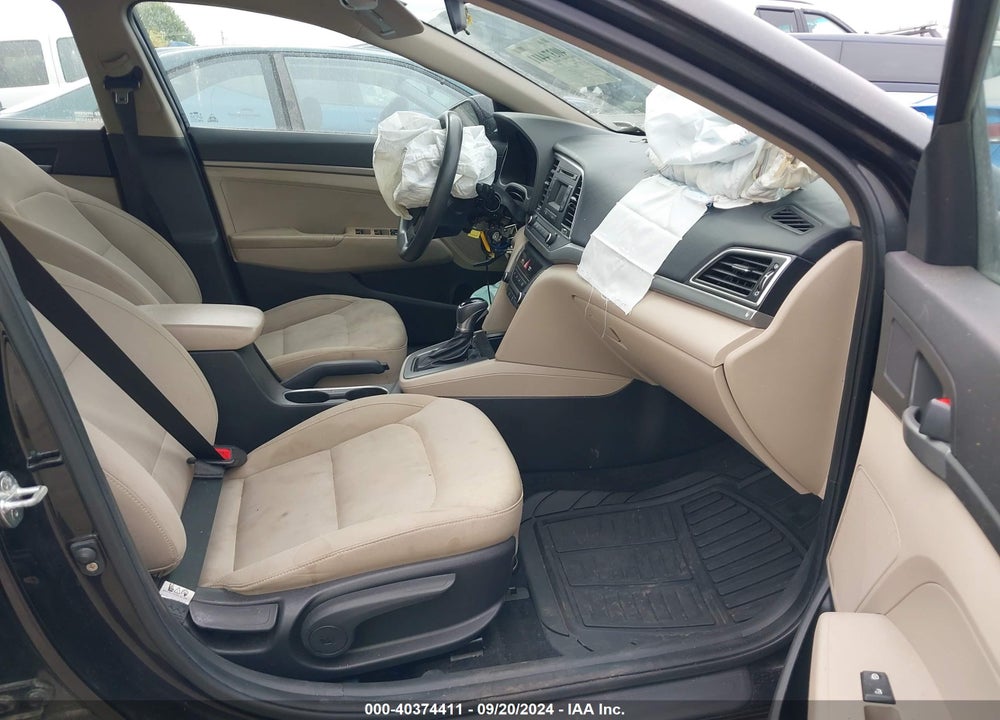 2018 HYUNDAI ELANTRA SE VIN: KMHD74LF6JU580476