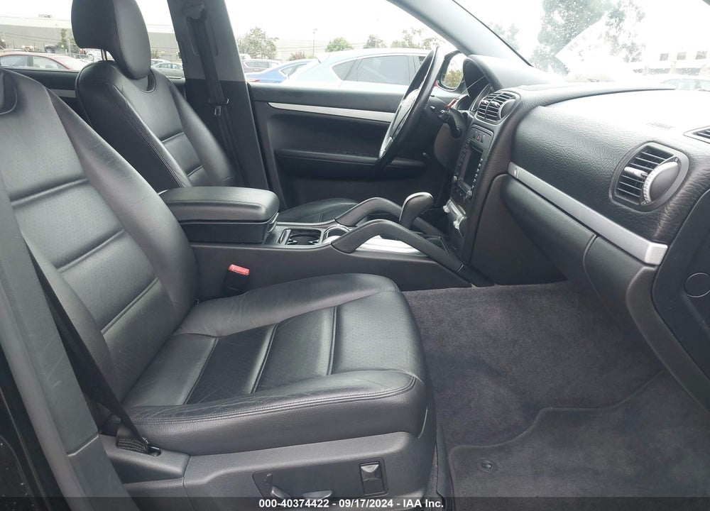 2004 PORSCHE CAYENNE S VIN: WP1AB29P74LA72164